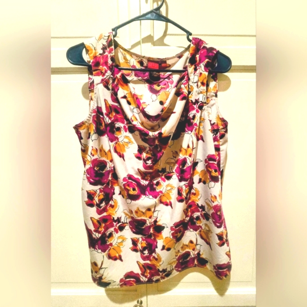 212 Collection Floral Sleeveless Top